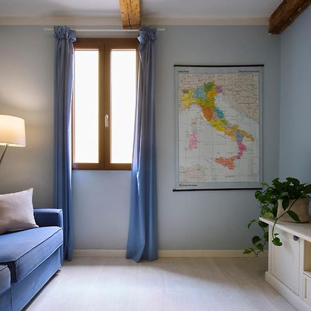 Panicale Blue Historic 1Br Stay Near Medici Chapels & Mercato Centrale 佛罗伦萨 外观 照片