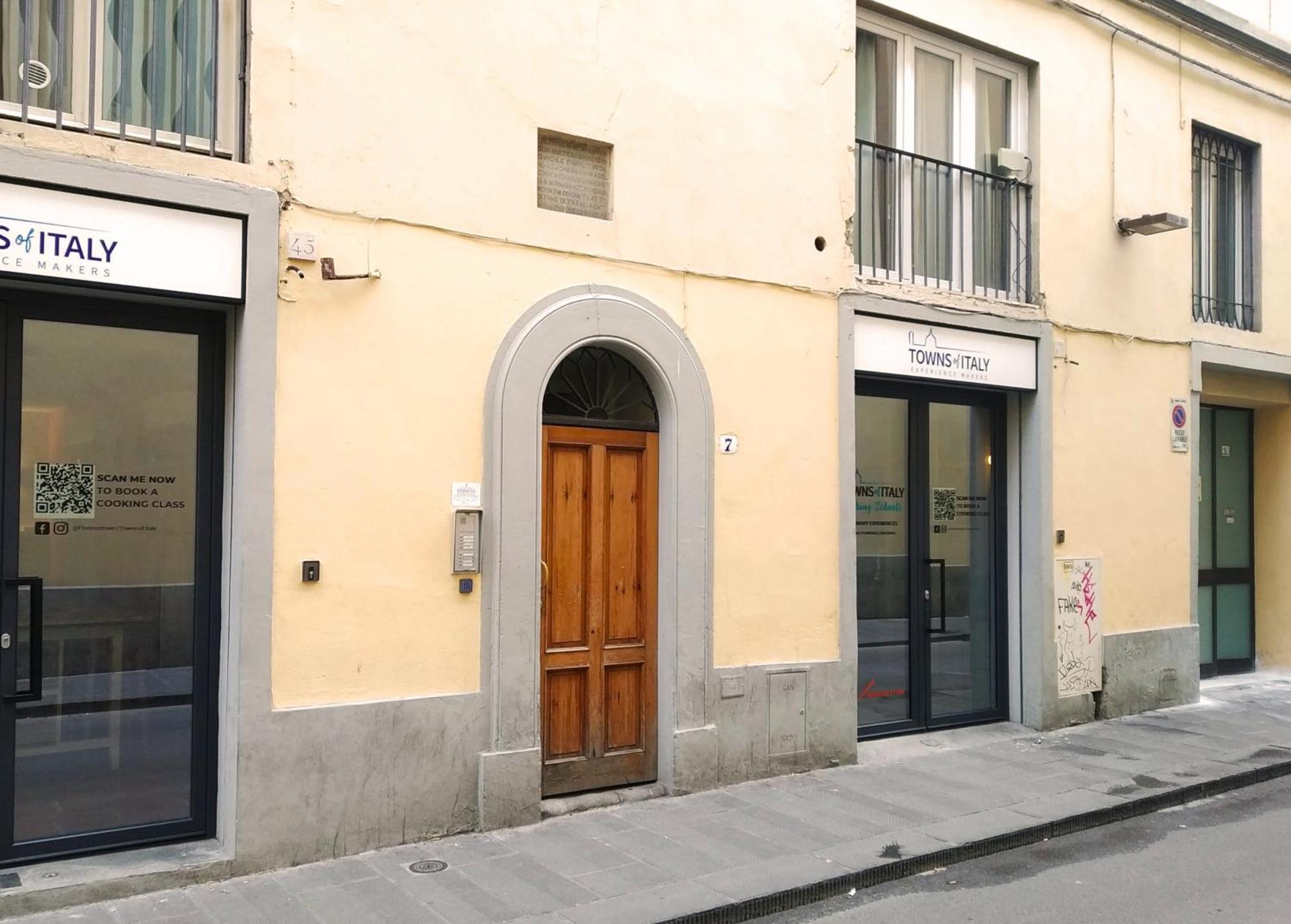 Panicale Blue Historic 1Br Stay Near Medici Chapels & Mercato Centrale 佛罗伦萨 外观 照片